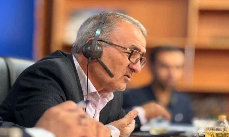 مدیران باید بی‌واسطه و صادقانه به مردم خدمت کنند