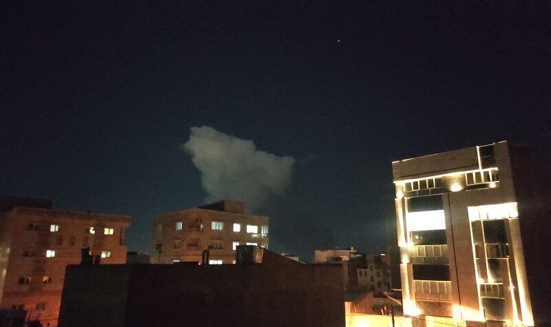 مصدومیت 7 نفر در حمله دشمن آمریکایی به بندرعباس اصابت در تپه‌الله اکبر