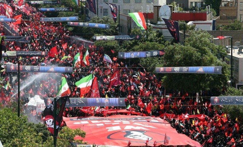 قدردانی فرمانده کل سپاه جهت حضور میلیونی مردم در تشییع قائد شهید امت