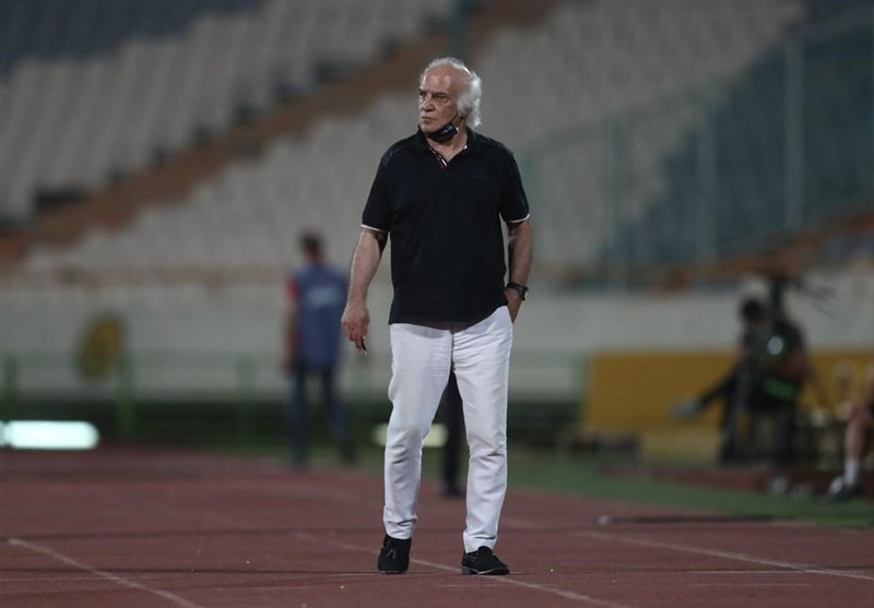 عبداللهی: پرسپولیس 9 نفره شد، 10 نفر غریبه به رختکن استقلال آمدند