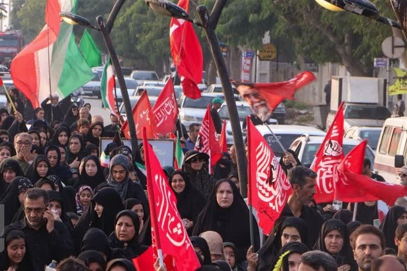 طنین «لبیک یا حسین» در پیاده‌روی جاماندگان اربعین در بوشهر
