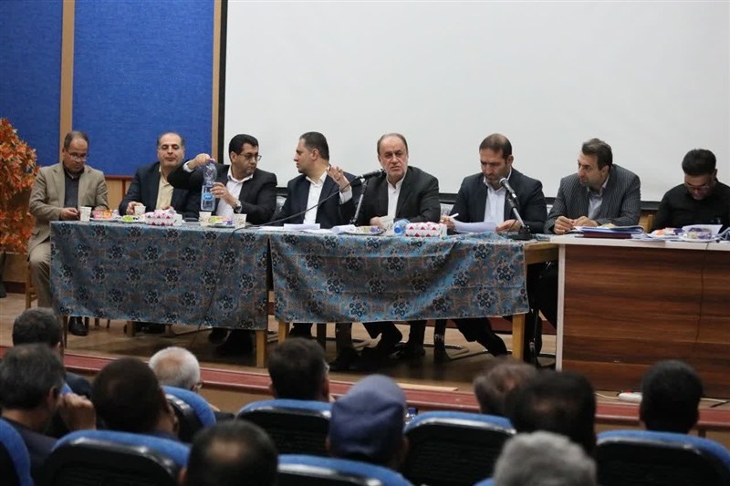 فامنین باید به قطب گلخانه‌ای و کشت زعفران تبدیل شود