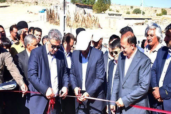 روشنایی به «زرسفید» و «چهل‌چشمه» رسید؛ پایان انتظار اهالی 2 روستای فسا