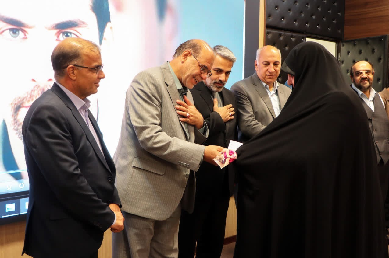 تأکید بر انتقال آرمان شهدا به نسل‌های آینده در یادواره شهدای شیراز