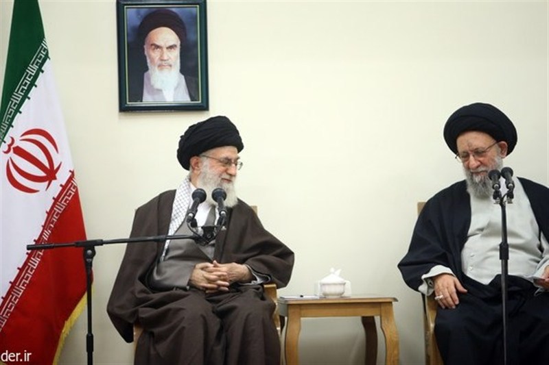 از پنجم آذر تا سنگرهای دفاع مقدس؛ بازخوانی پیام رهبر شهید انقلاب